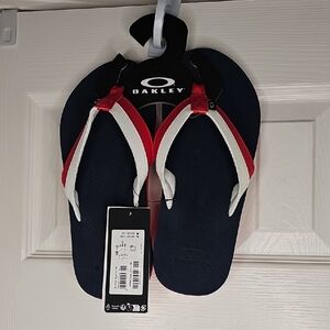 Oakley‎ Dark Blue and Red Flip Flops